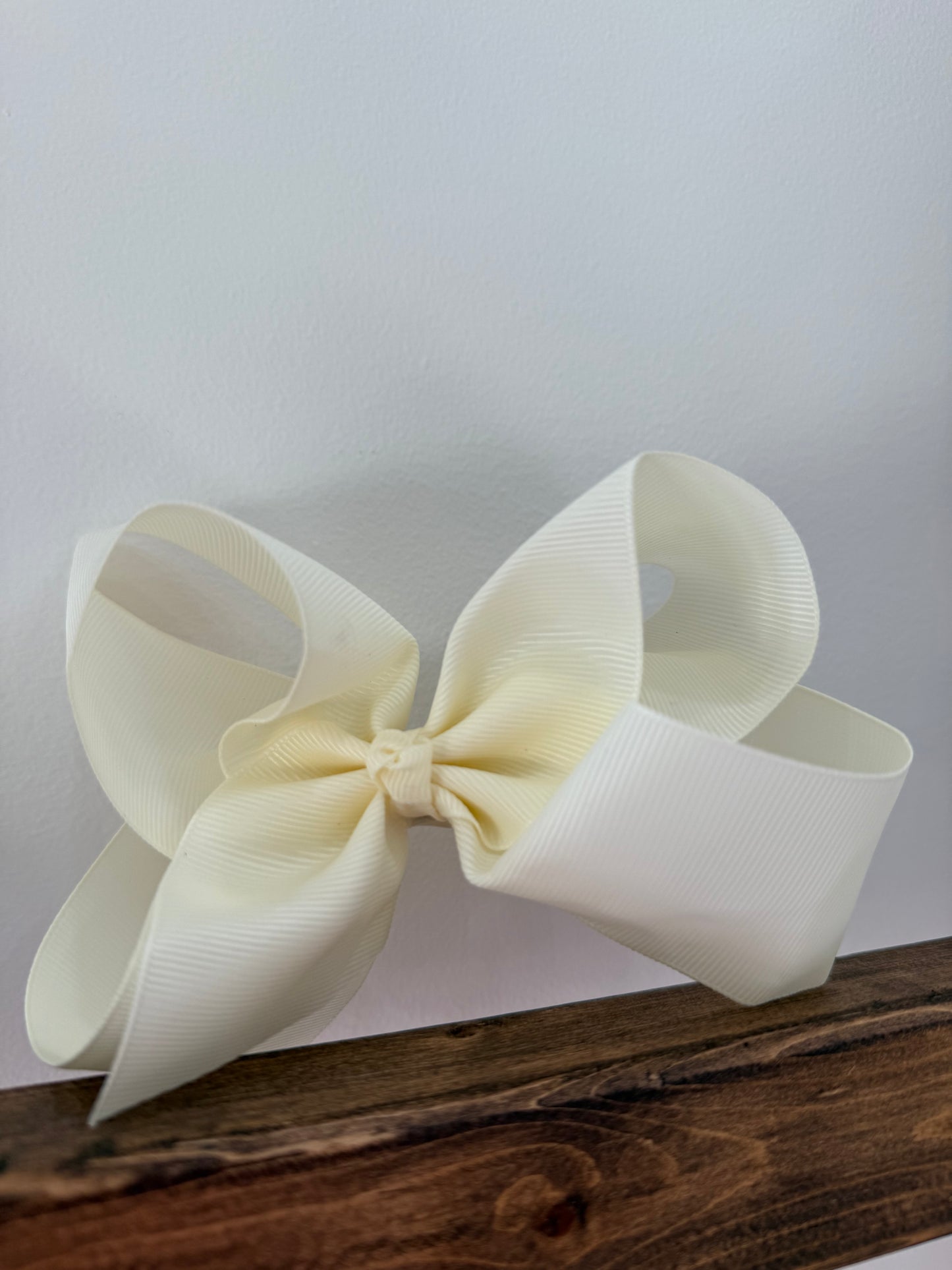 Alligator Clip 5 Inch Bows