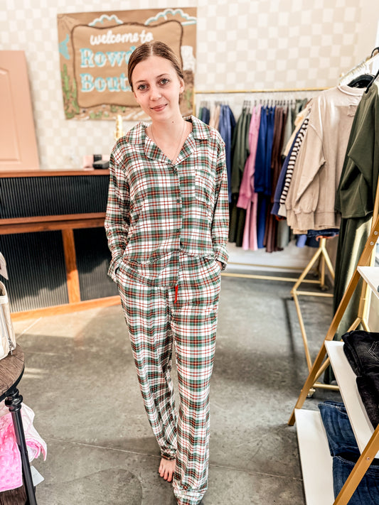 Christmas Plaid Women’s Bamboo Set