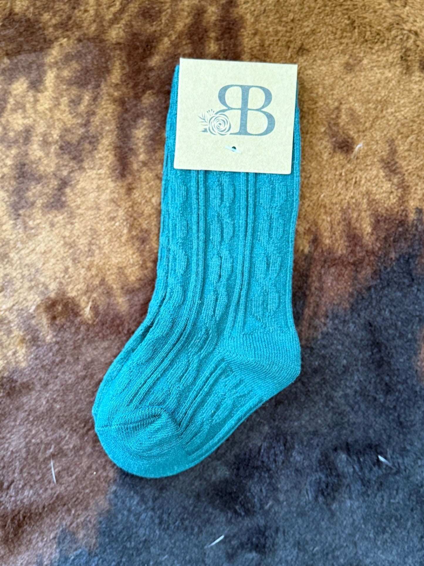 Pepper Knee-High Cable Knit Socks