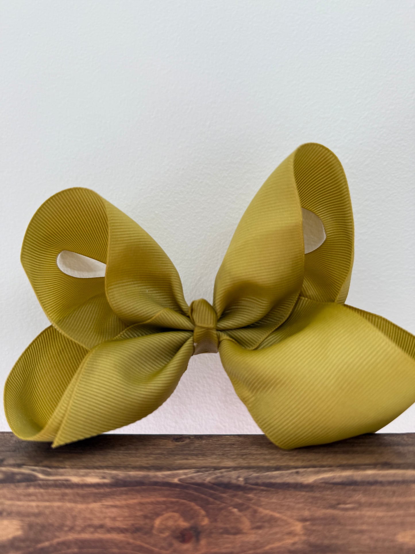 Alligator Clip 5 Inch Bows